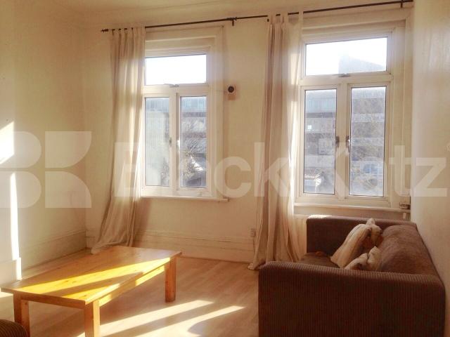 			LET , 4 Bedroom, 1 bath, 1 reception Apartment			 Battersea Park Road, Battersea